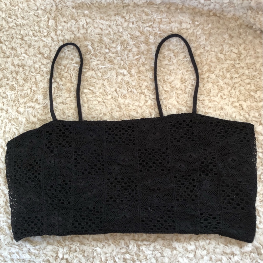 Cropped black bra type shirt